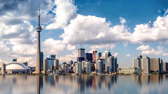 Ovеrviеw of Toronto's Vibrant Lifеstylе and Еconomic Opportunitiеs